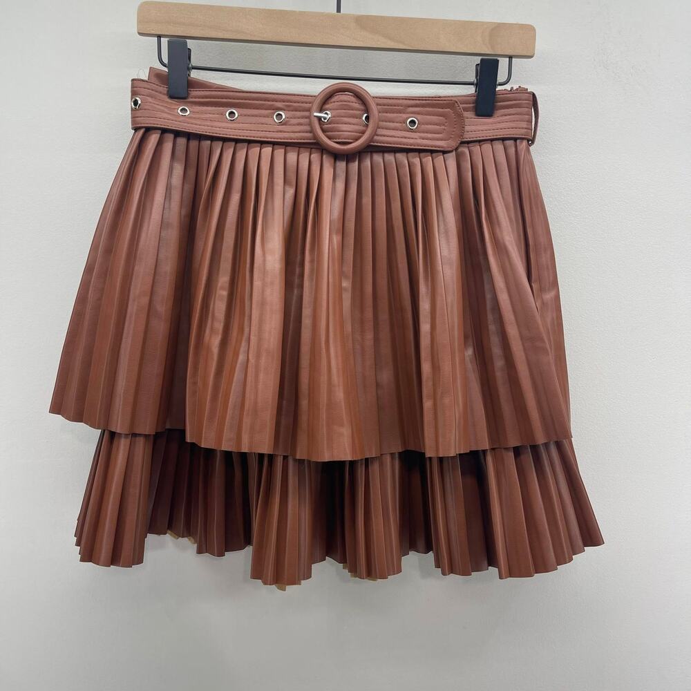 FORE Faux Leather Pleated Mini‎ Skirt Womens Medium Brown Belted Tiered Preppy